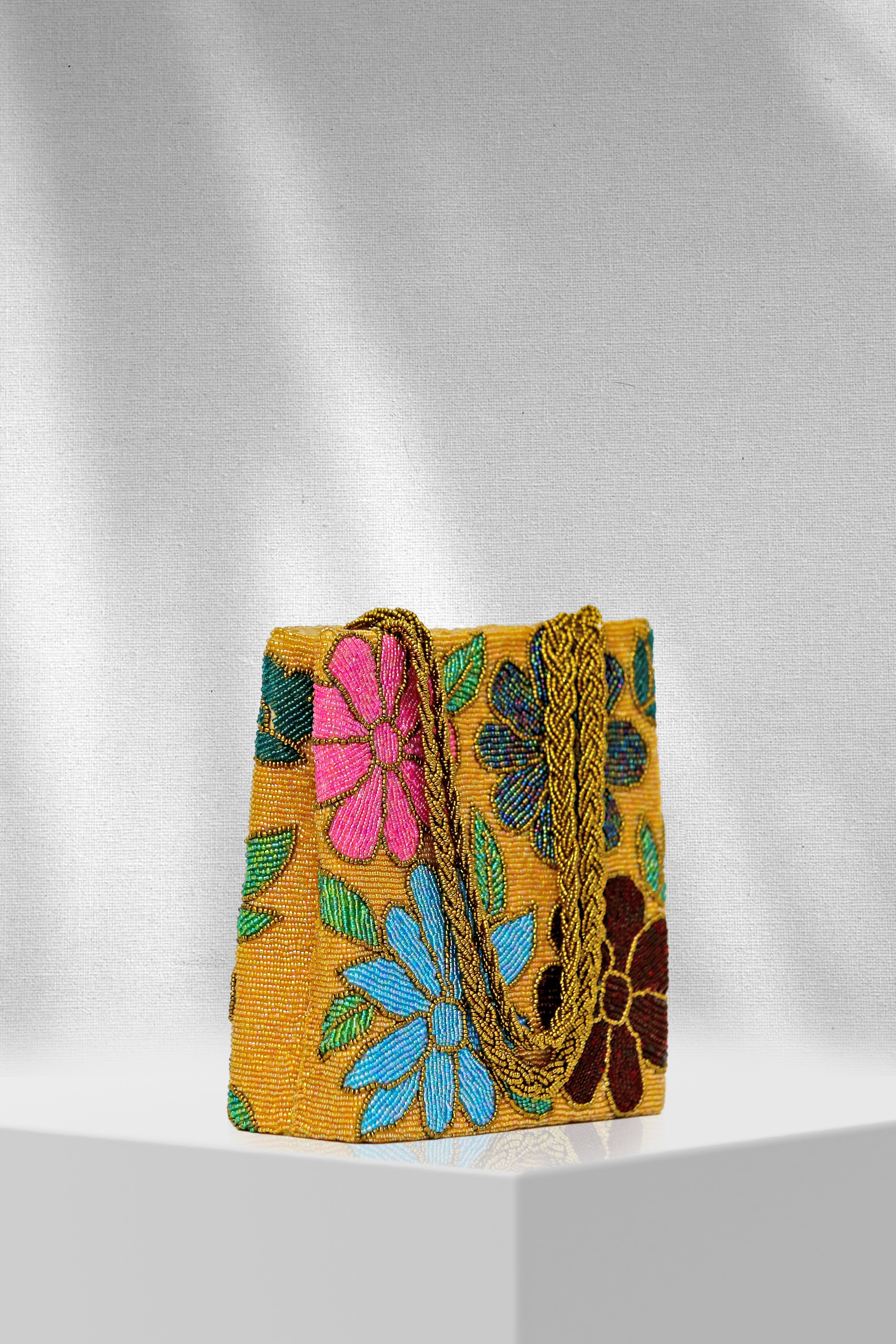 Bloom in Style – where every bead tells a story