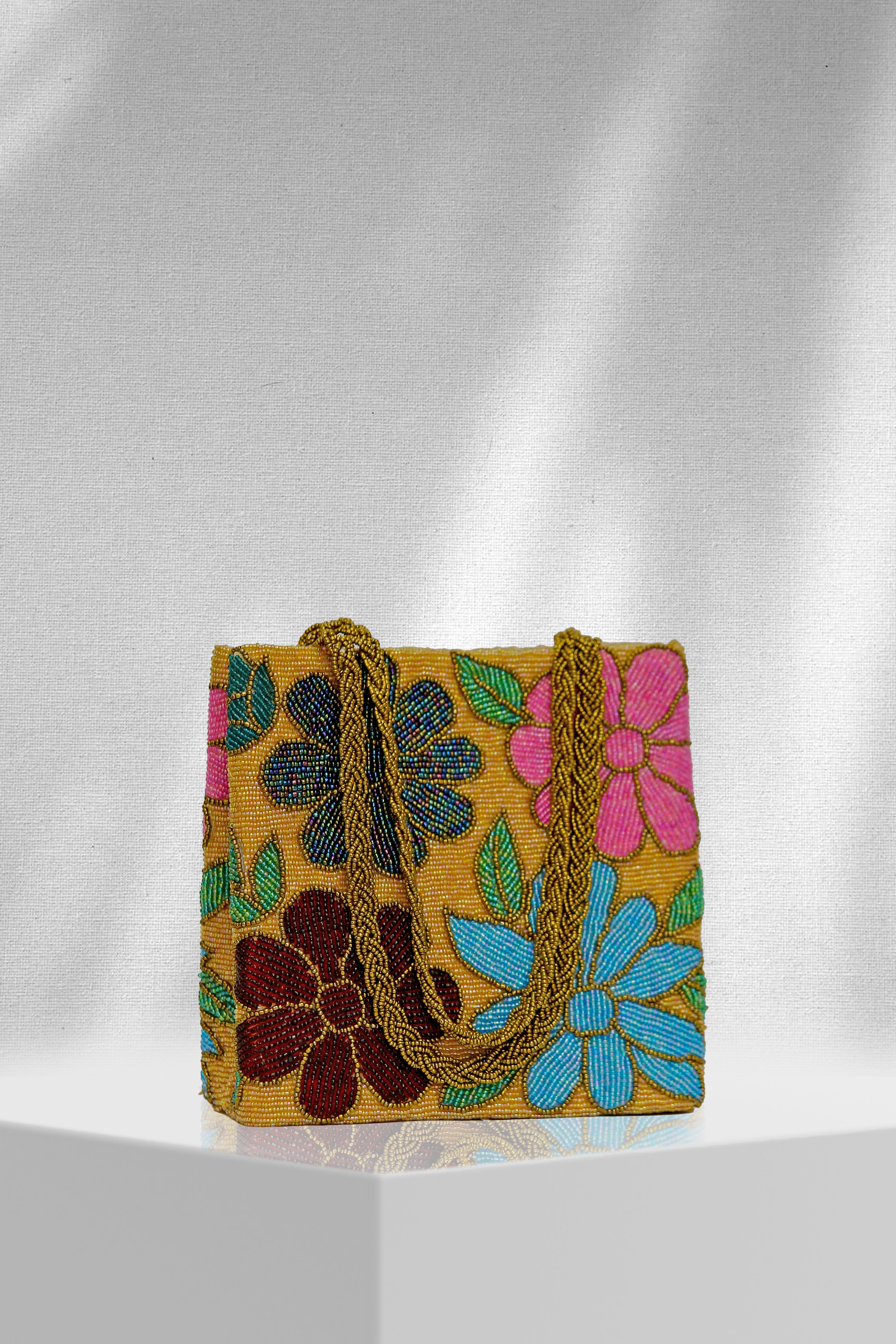 Bloom in Style – where every bead tells a story