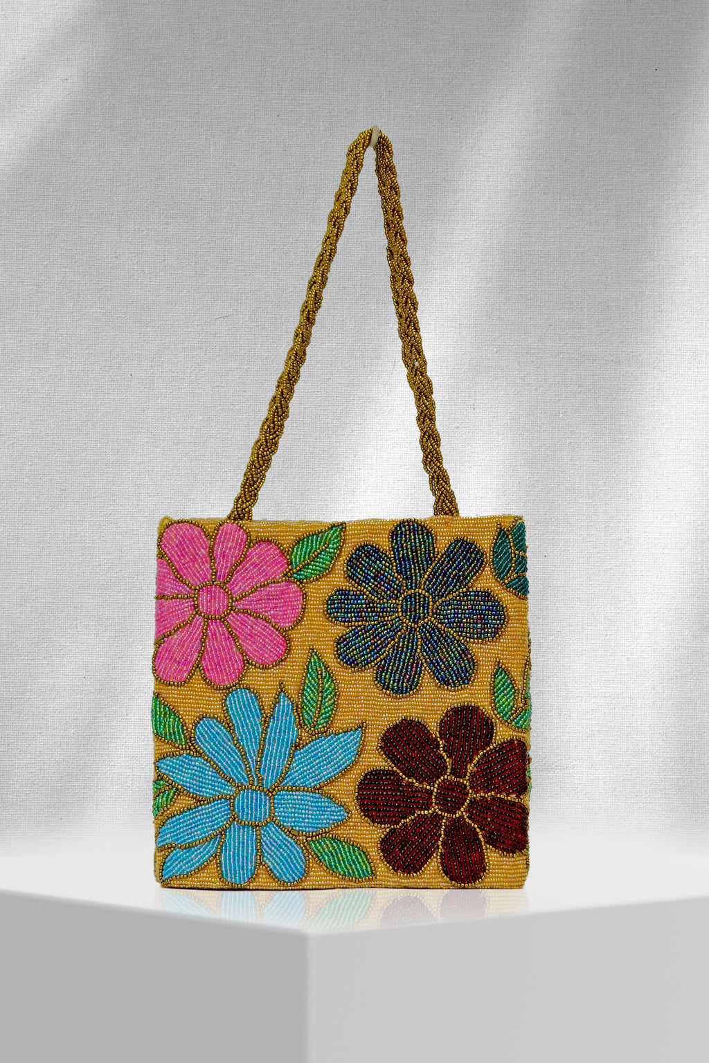 Bloom in Style – where every bead tells a story